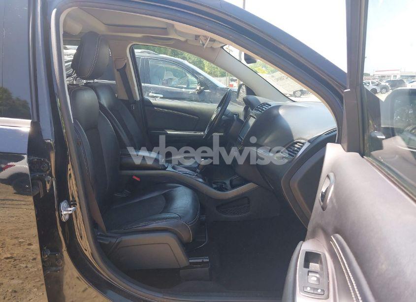 Photo 5 of 2017 Dodge Journey CROSSROAD PLUS (VIN 3C4PDCGG0HT618957)