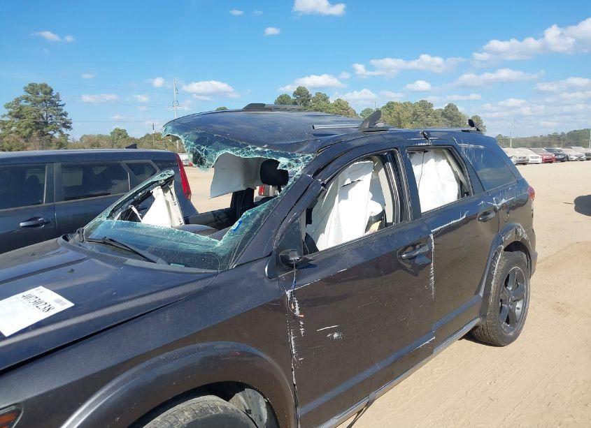 Photo 6 of 2018 Dodge Journey CROSSROAD (VIN 3C4PDCGG0JT495117)