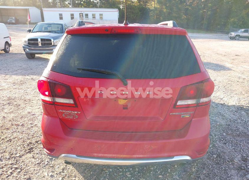 Photo 16 of 2018 Dodge Journey CROSSROAD (VIN 3C4PDCGG0JT500834)