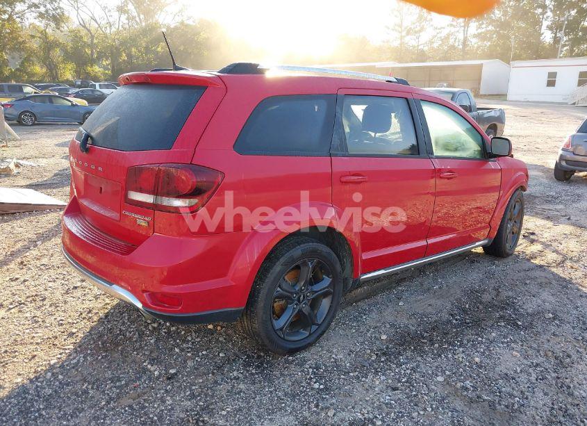 Photo 4 of 2018 Dodge Journey CROSSROAD (VIN 3C4PDCGG0JT500834)
