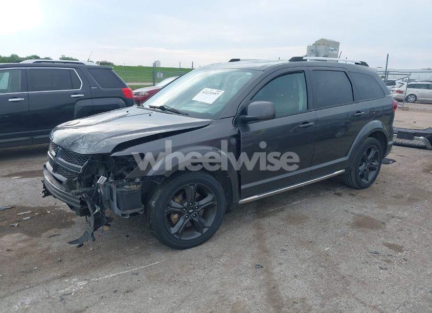 Photo 2 of 2018 Dodge Journey CROSSROAD (VIN 3C4PDCGG0JT505130)