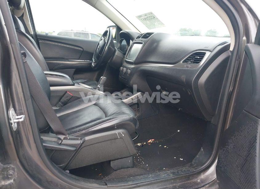 Photo 5 of 2018 Dodge Journey CROSSROAD (VIN 3C4PDCGG0JT505130)