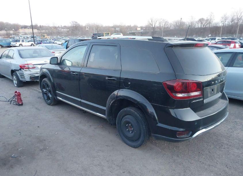 Photo 3 of 2018 Dodge Journey CROSSROAD (VIN 3C4PDCGG0JT515916)