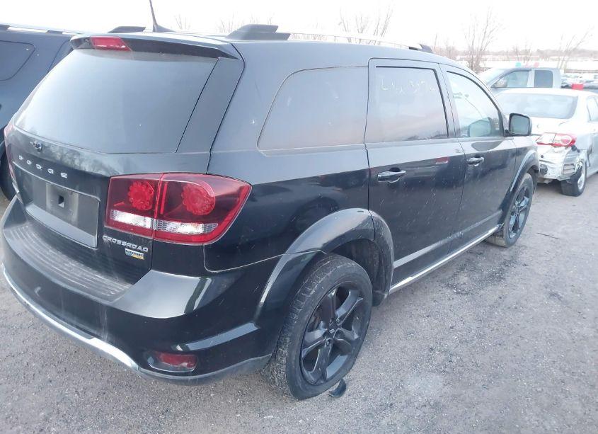 Photo 6 of 2018 Dodge Journey CROSSROAD (VIN 3C4PDCGG0JT515916)