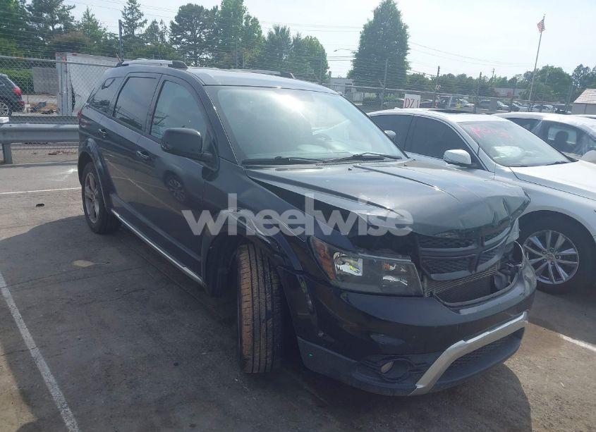 2017 Dodge Journey CROSSROAD (VIN 3C4PDCGG1HT554945) main photo