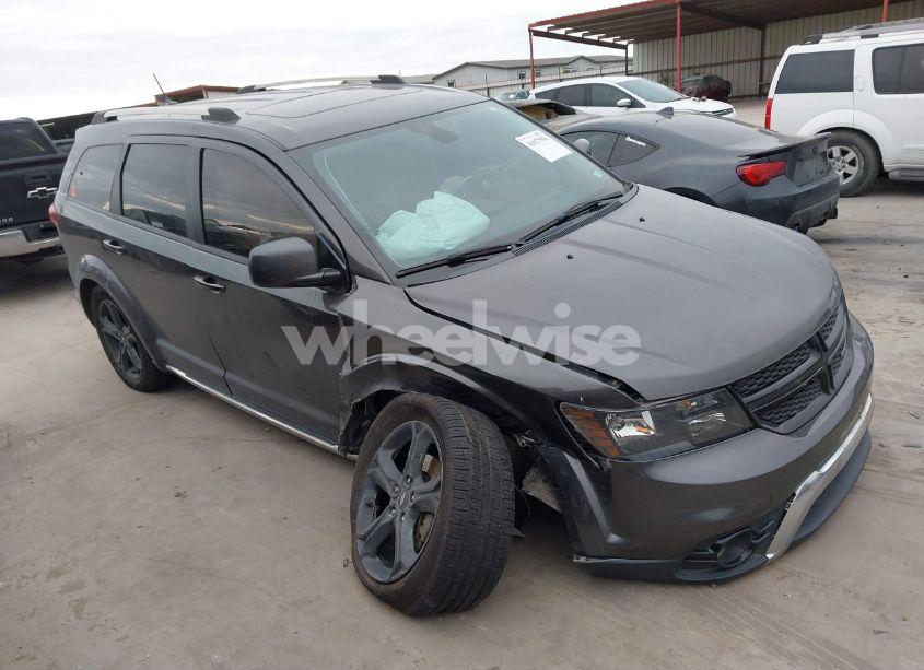 2018 Dodge Journey CROSSROAD (VIN 3C4PDCGG1JT412150) main photo