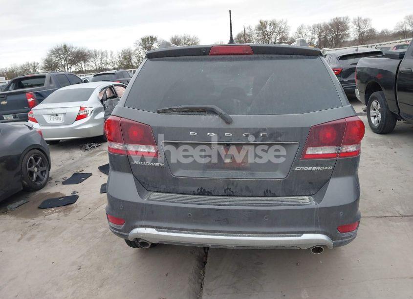 Photo 16 of 2018 Dodge Journey CROSSROAD (VIN 3C4PDCGG1JT412150)