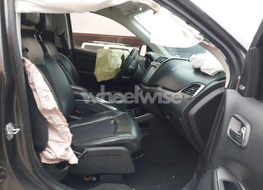 Photo 5 of 2018 Dodge Journey CROSSROAD (VIN 3C4PDCGG1JT412150)