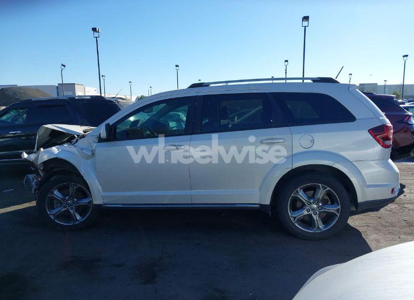 Photo 14 of 2017 Dodge Journey CROSSROAD PLUS (VIN 3C4PDCGG2HT555442)