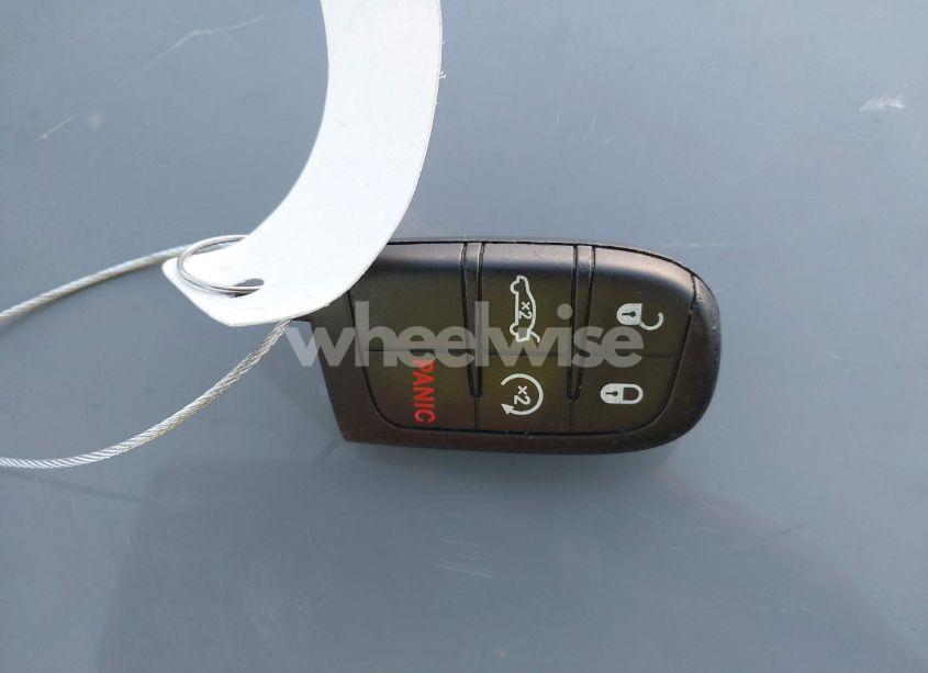 Photo 11 of 2018 Dodge Journey CROSSROAD (VIN 3C4PDCGG2JT475659)