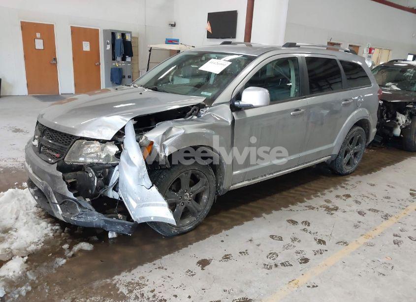 Photo 2 of 2018 Dodge Journey CROSSROAD (VIN 3C4PDCGG2JT505100)