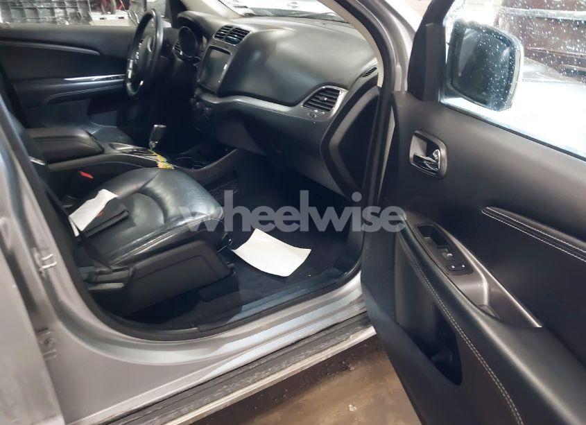 Photo 5 of 2018 Dodge Journey CROSSROAD (VIN 3C4PDCGG2JT505100)