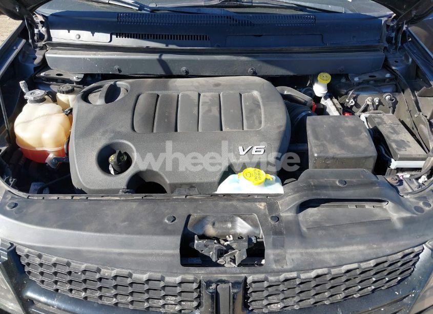 Photo 10 of 2018 Dodge Journey CROSSROAD (VIN 3C4PDCGG2JT516288)