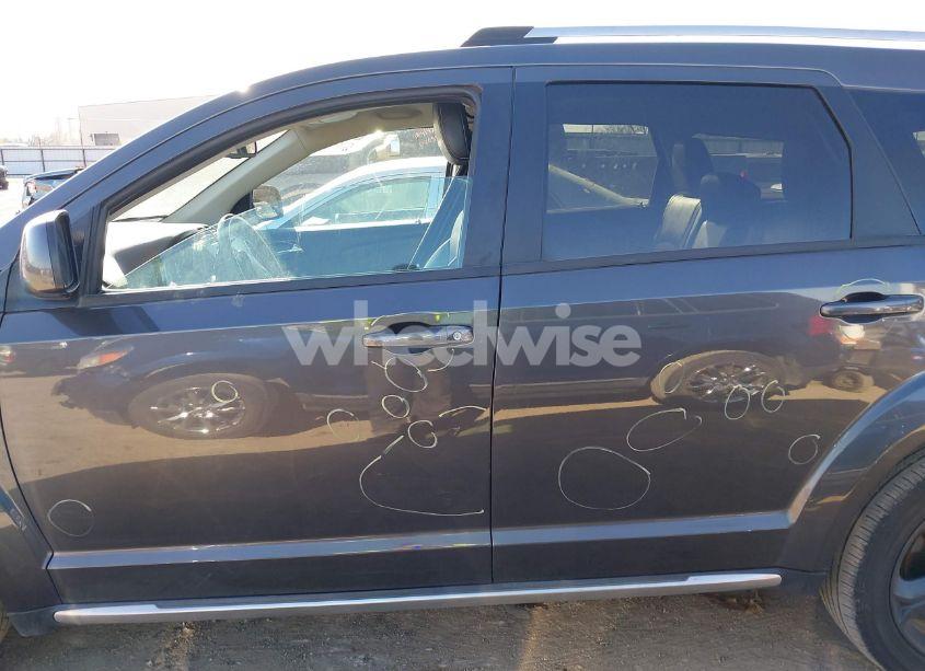 Photo 15 of 2018 Dodge Journey CROSSROAD (VIN 3C4PDCGG2JT516288)