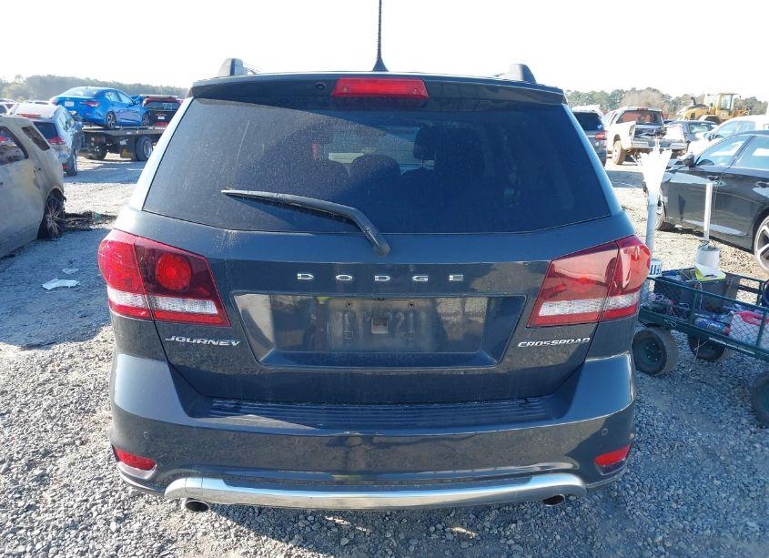 Photo 16 of 2018 Dodge Journey CROSSROAD (VIN 3C4PDCGG4JT476635)