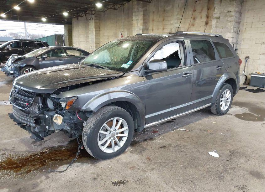 Photo 2 of 2019 Dodge Journey CROSSROAD (VIN 3C4PDCGG4KT694527)