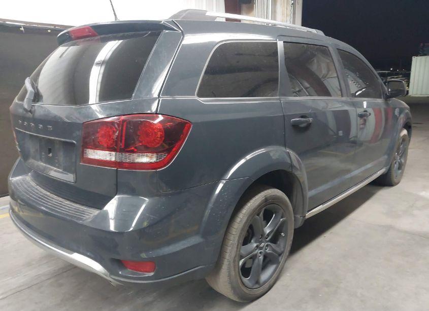 Photo 4 of 2018 Dodge Journey CROSSROAD (VIN 3C4PDCGG5JT476580)
