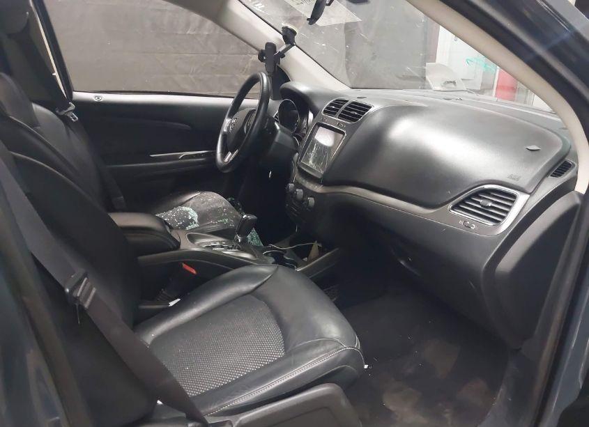 Photo 5 of 2018 Dodge Journey CROSSROAD (VIN 3C4PDCGG5JT476580)