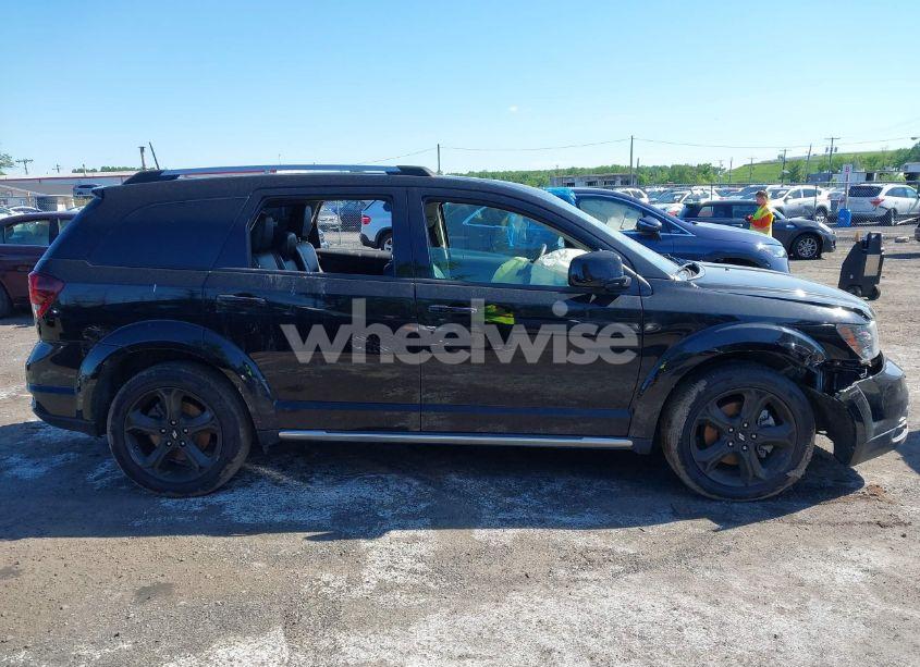 Photo 12 of 2018 Dodge Journey CROSSROAD (VIN 3C4PDCGG5JT505074)