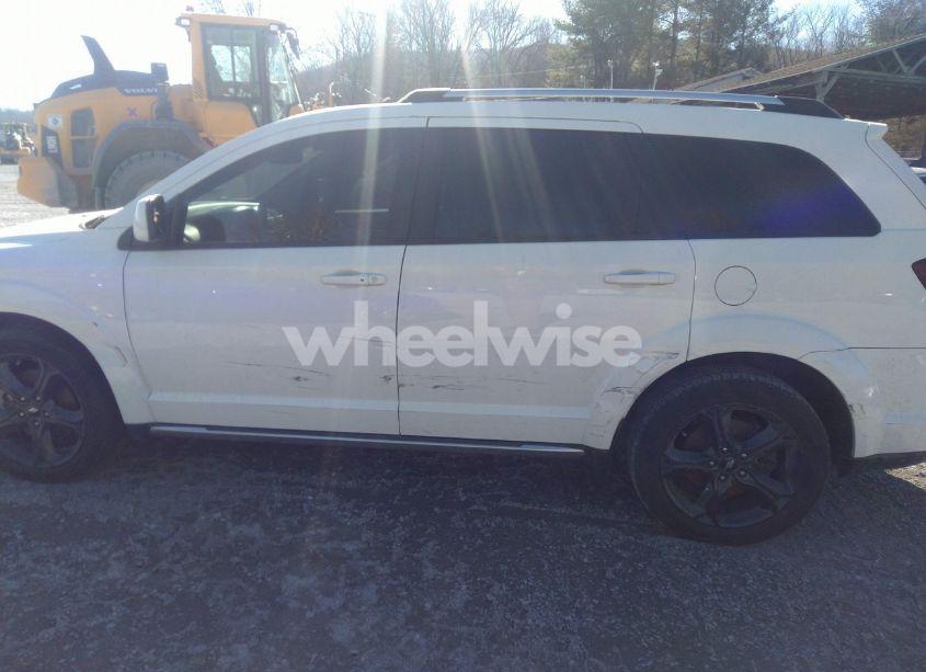 Photo 14 of 2018 Dodge Journey CROSSROAD (VIN 3C4PDCGG5JT516303)