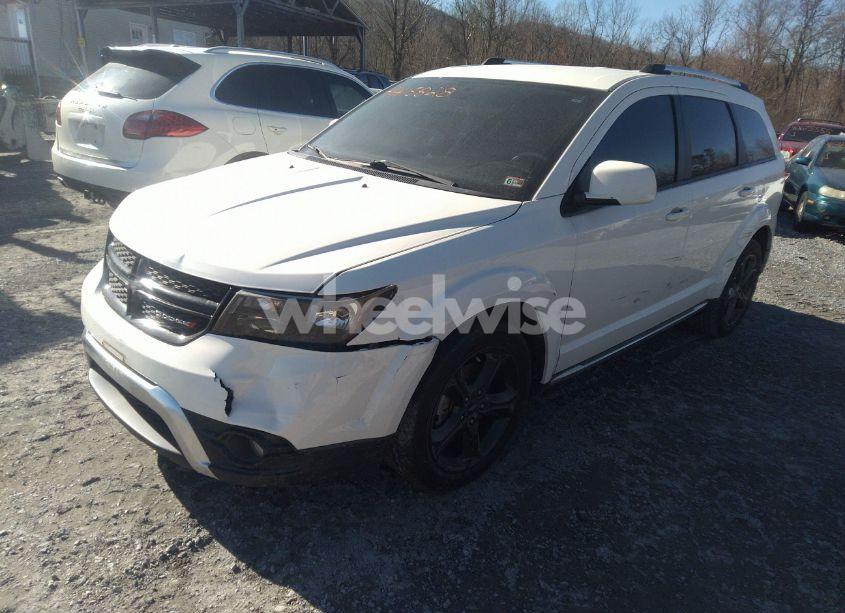 Photo 2 of 2018 Dodge Journey CROSSROAD (VIN 3C4PDCGG5JT516303)