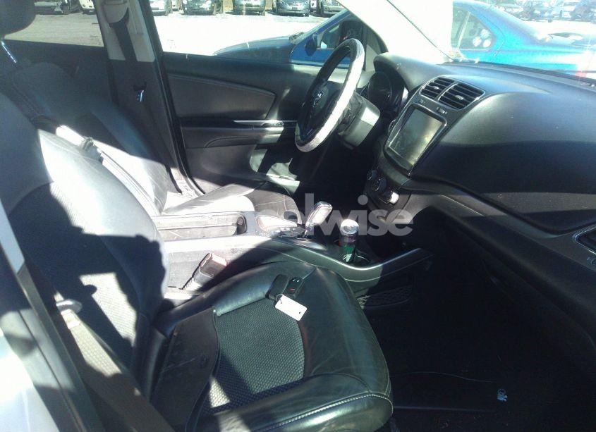 Photo 5 of 2018 Dodge Journey CROSSROAD (VIN 3C4PDCGG5JT516303)