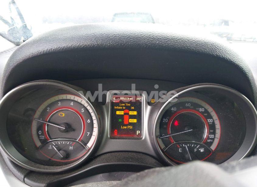 Photo 7 of 2019 Dodge Journey CROSSROAD (VIN 3C4PDCGG5KT700741)