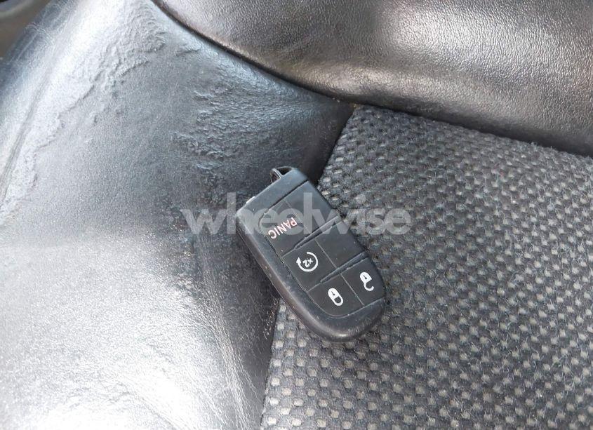 Photo 11 of 2018 Dodge Journey CROSSROAD (VIN 3C4PDCGG6JT305675)