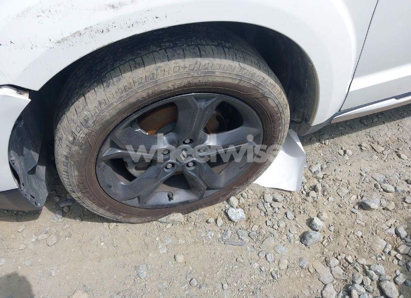 Photo 18 of 2018 Dodge Journey CROSSROAD (VIN 3C4PDCGG6JT305675)