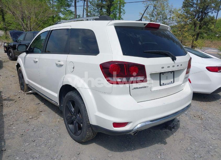Photo 3 of 2018 Dodge Journey CROSSROAD (VIN 3C4PDCGG6JT305675)