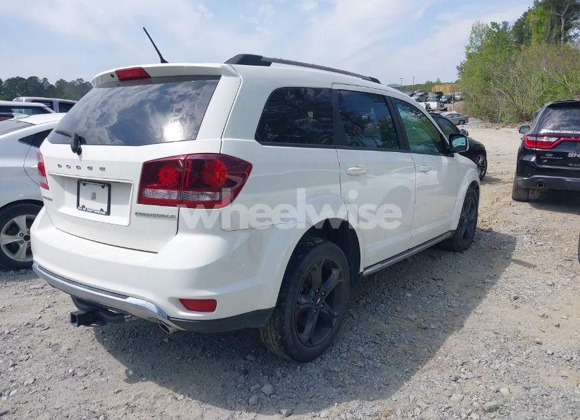 Photo 4 of 2018 Dodge Journey CROSSROAD (VIN 3C4PDCGG6JT305675)
