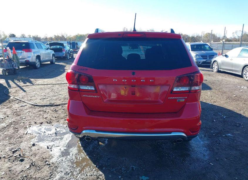 Photo 16 of 2018 Dodge Journey CROSSROAD (VIN 3C4PDCGG7JT378778)