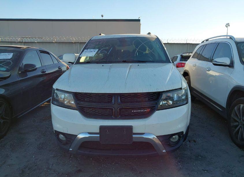 Photo 12 of 2018 Dodge Journey CROSSROAD (VIN 3C4PDCGG7JT513645)
