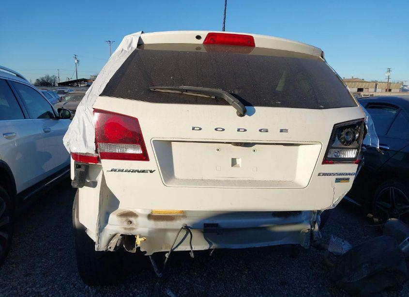Photo 16 of 2018 Dodge Journey CROSSROAD (VIN 3C4PDCGG7JT513645)