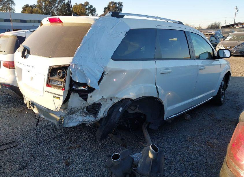 Photo 4 of 2018 Dodge Journey CROSSROAD (VIN 3C4PDCGG7JT513645)