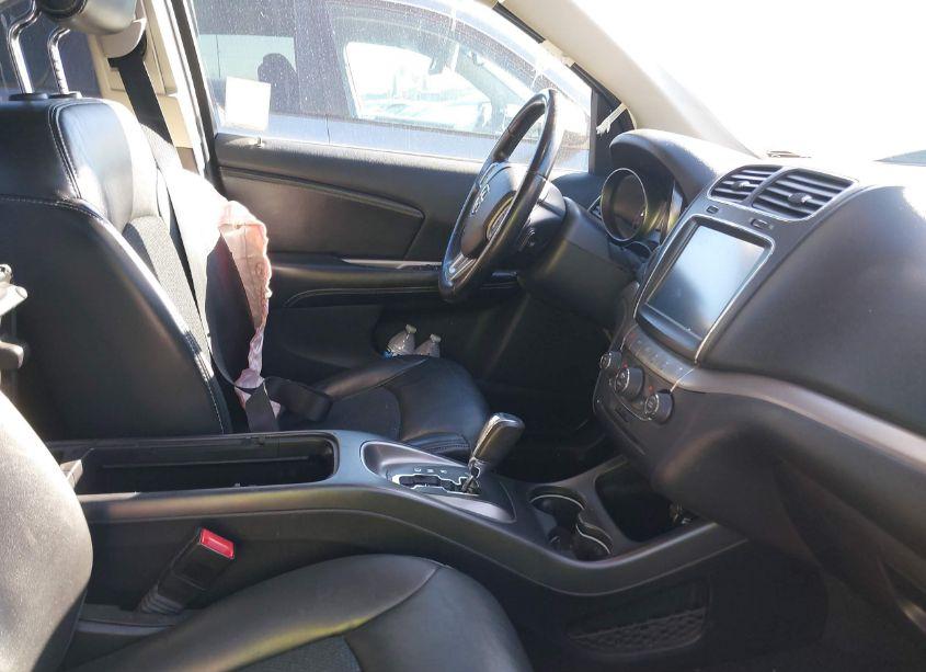 Photo 5 of 2018 Dodge Journey CROSSROAD (VIN 3C4PDCGG7JT513645)