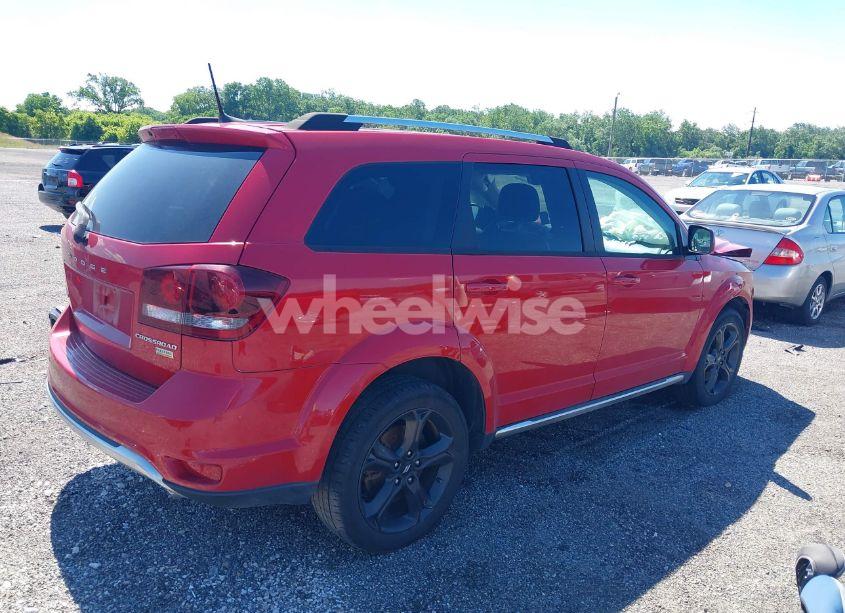 Photo 4 of 2019 Dodge Journey CROSSROAD (VIN 3C4PDCGG7KT809945)