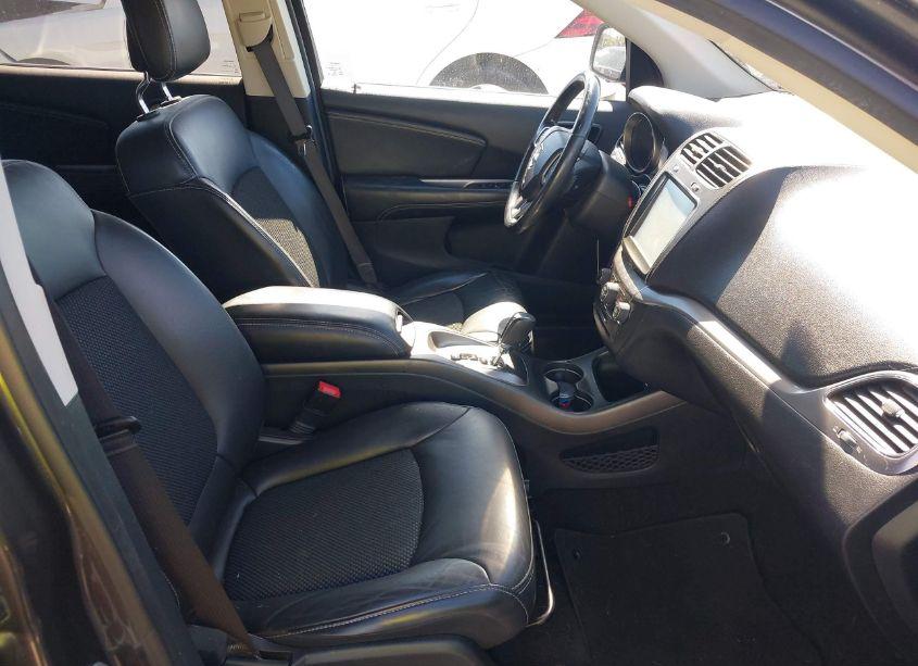 Photo 5 of 2019 Dodge Journey CROSSROAD (VIN 3C4PDCGG7KT857879)