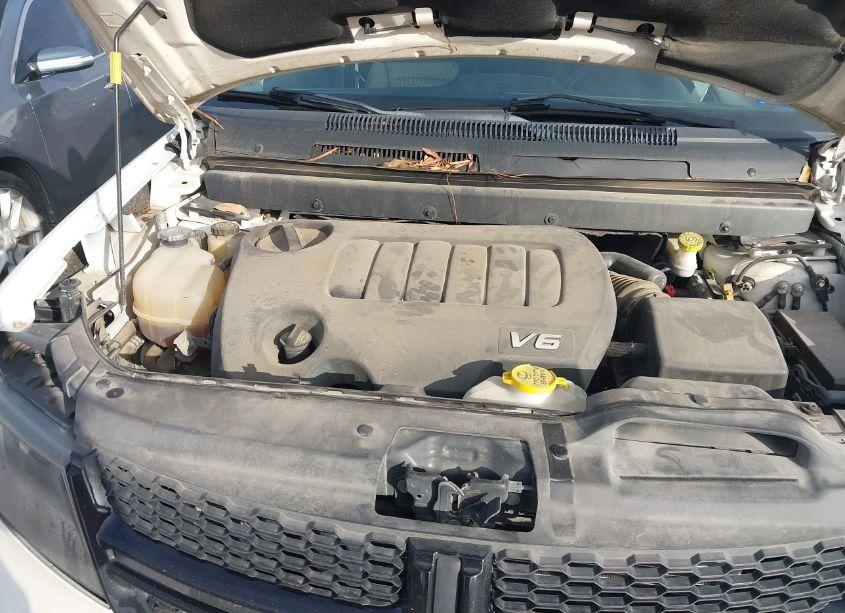 Photo 10 of 2017 Dodge Journey CROSSROAD (VIN 3C4PDCGG8HT701813)