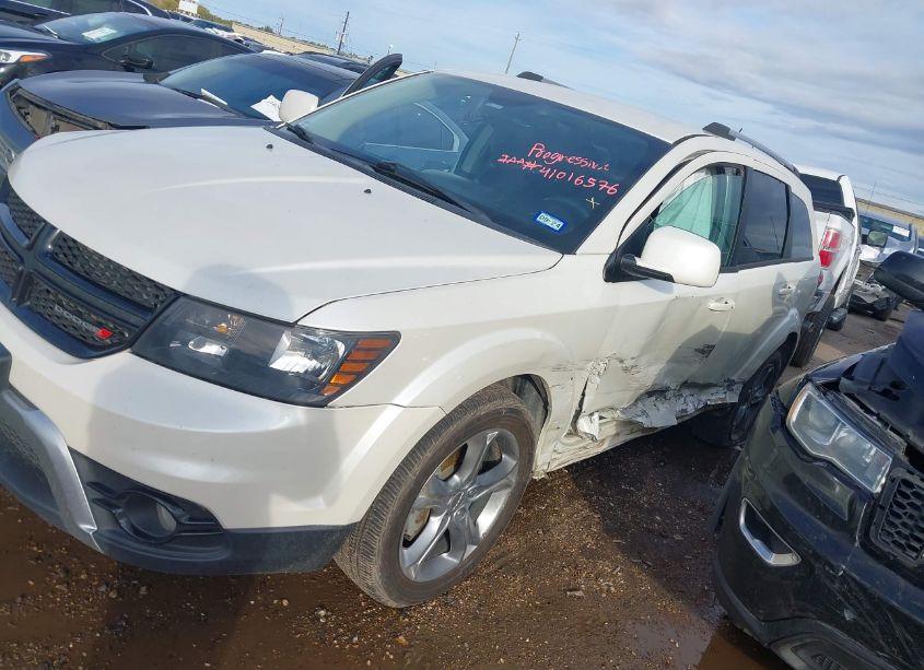 Photo 2 of 2017 Dodge Journey CROSSROAD (VIN 3C4PDCGG8HT701813)