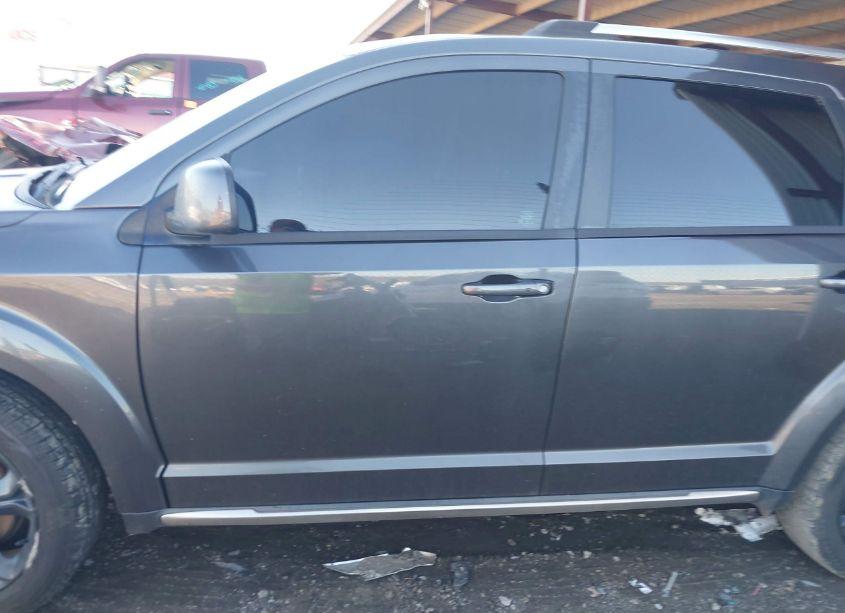 Photo 15 of 2018 Dodge Journey CROSSROAD (VIN 3C4PDCGG8JT408855)