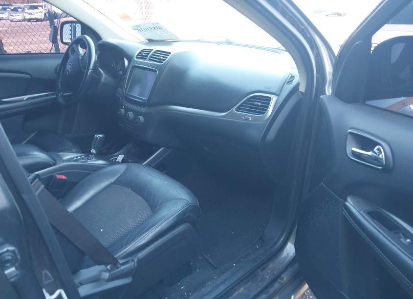 Photo 5 of 2018 Dodge Journey CROSSROAD (VIN 3C4PDCGG8JT408855)