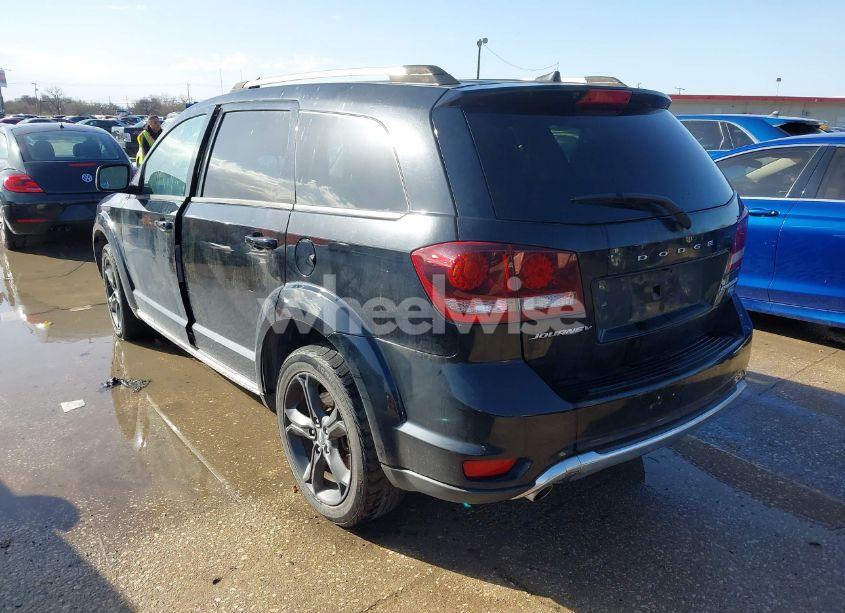 Photo 3 of 2019 Dodge Journey CROSSROAD (VIN 3C4PDCGG8KT803376)