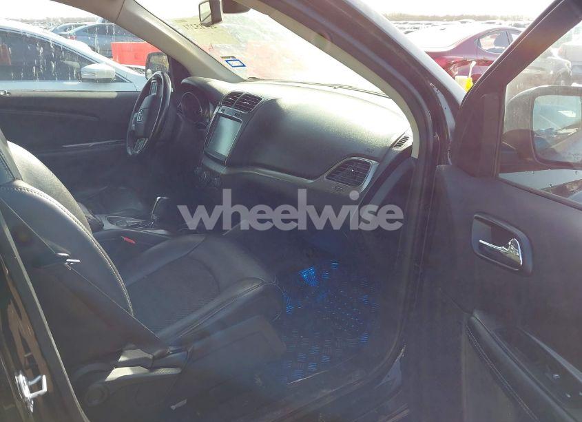 Photo 5 of 2019 Dodge Journey CROSSROAD (VIN 3C4PDCGG8KT803376)