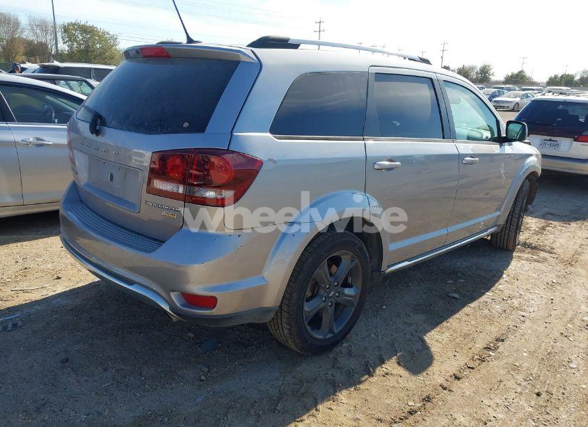 Photo 4 of 2018 Dodge Journey CROSSROAD (VIN 3C4PDCGG9JT345605)