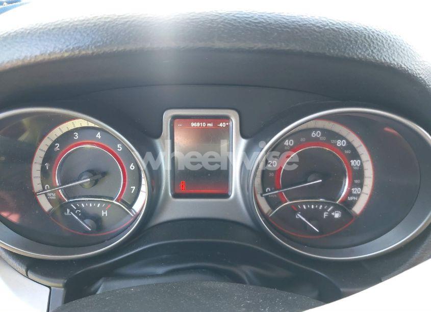 Photo 7 of 2018 Dodge Journey CROSSROAD (VIN 3C4PDCGG9JT345605)