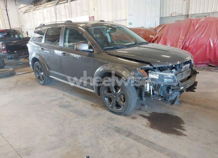 2019 Dodge Journey CROSSROAD (VIN 3C4PDCGG9KT717767) main photo