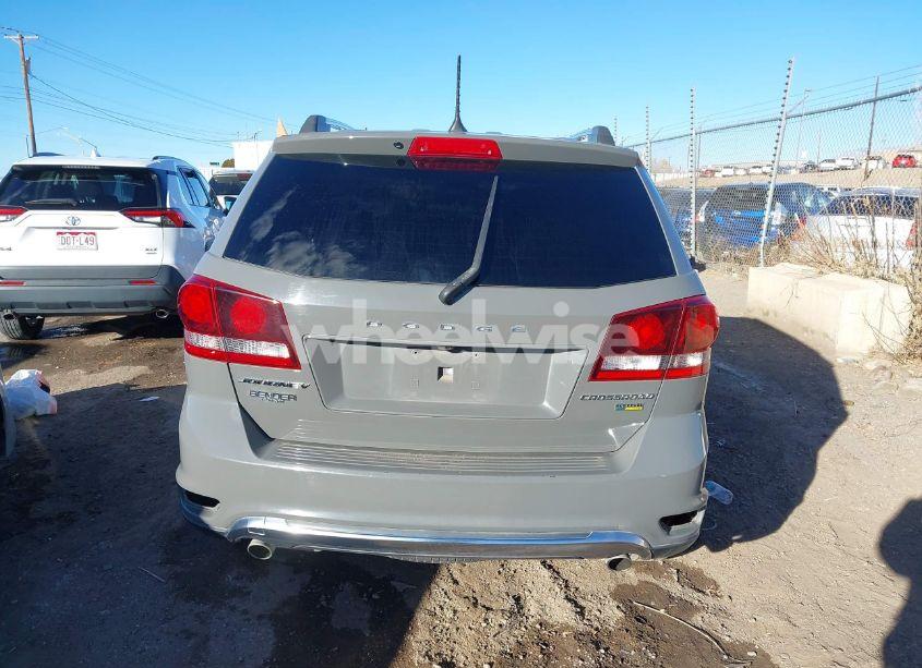 Photo 16 of 2019 Dodge Journey CROSSROAD (VIN 3C4PDCGG9KT857575)