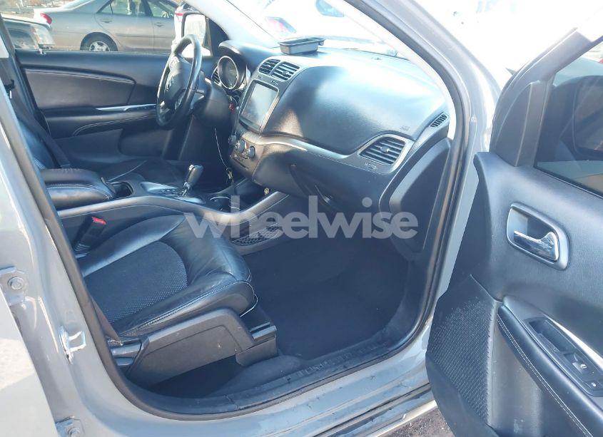 Photo 5 of 2019 Dodge Journey CROSSROAD (VIN 3C4PDCGG9KT857575)