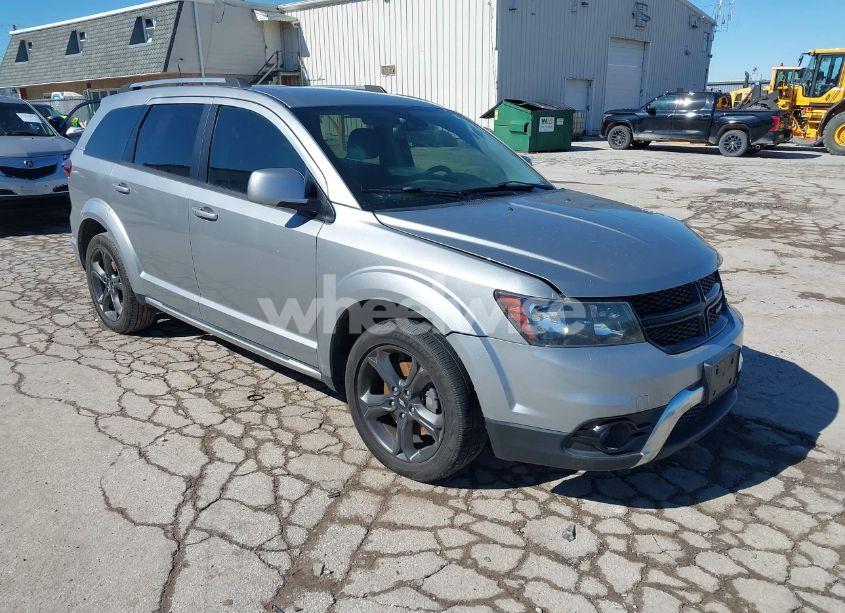 2019 Dodge Journey CROSSROAD (VIN 3C4PDCGG9KT857947) main photo